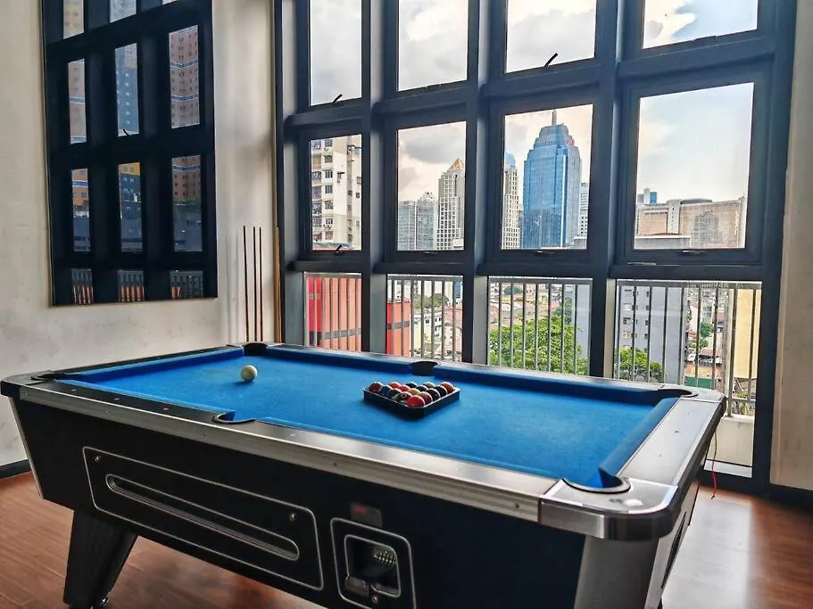 Daire Pretty Room With Balcony Klcc View In Chamber Kuala Lumpur